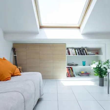 Port 1 - Spacious And W Ac On The Port