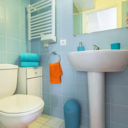 Port 1 - Spacious And W Ac On The Port Appartement *