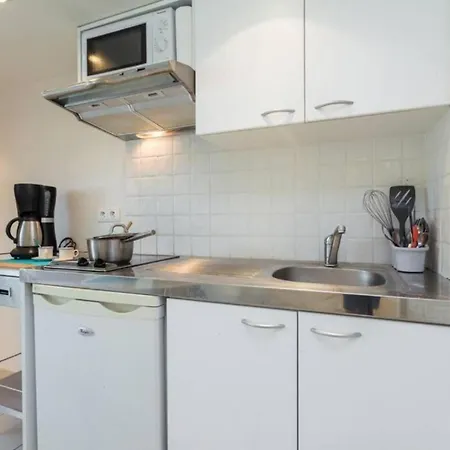 Port 1 - Spacious And W Ac On The Port * Niza